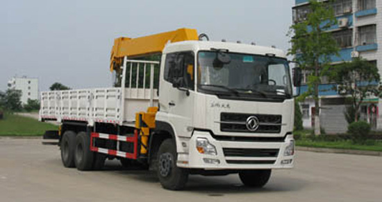 后雙橋隨車吊