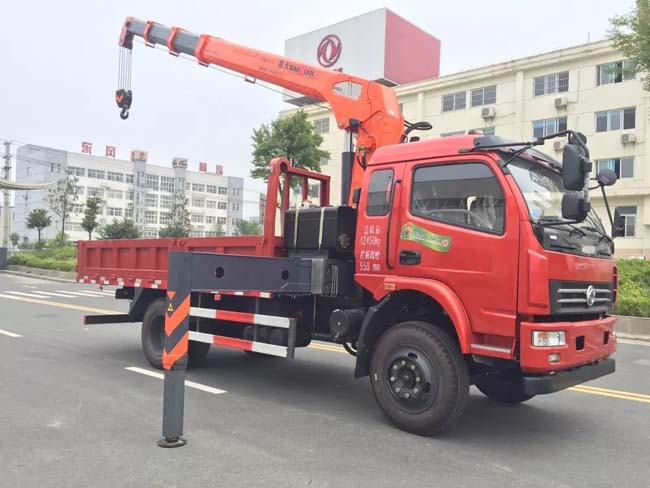 EQ1123GLJ2型隨車起重運輸車4噸隨車吊