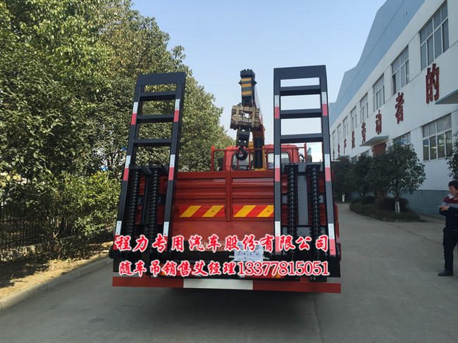 東風153隨車吊